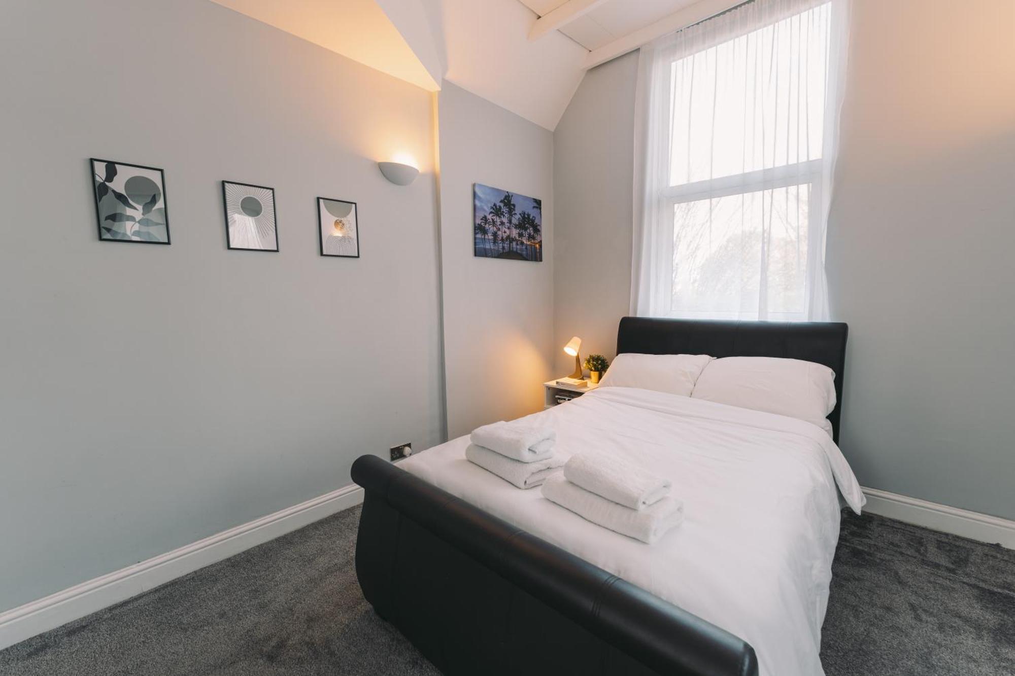 Modern Flat By The Underground. Apartment ลอนดอน ภายนอก รูปภาพ