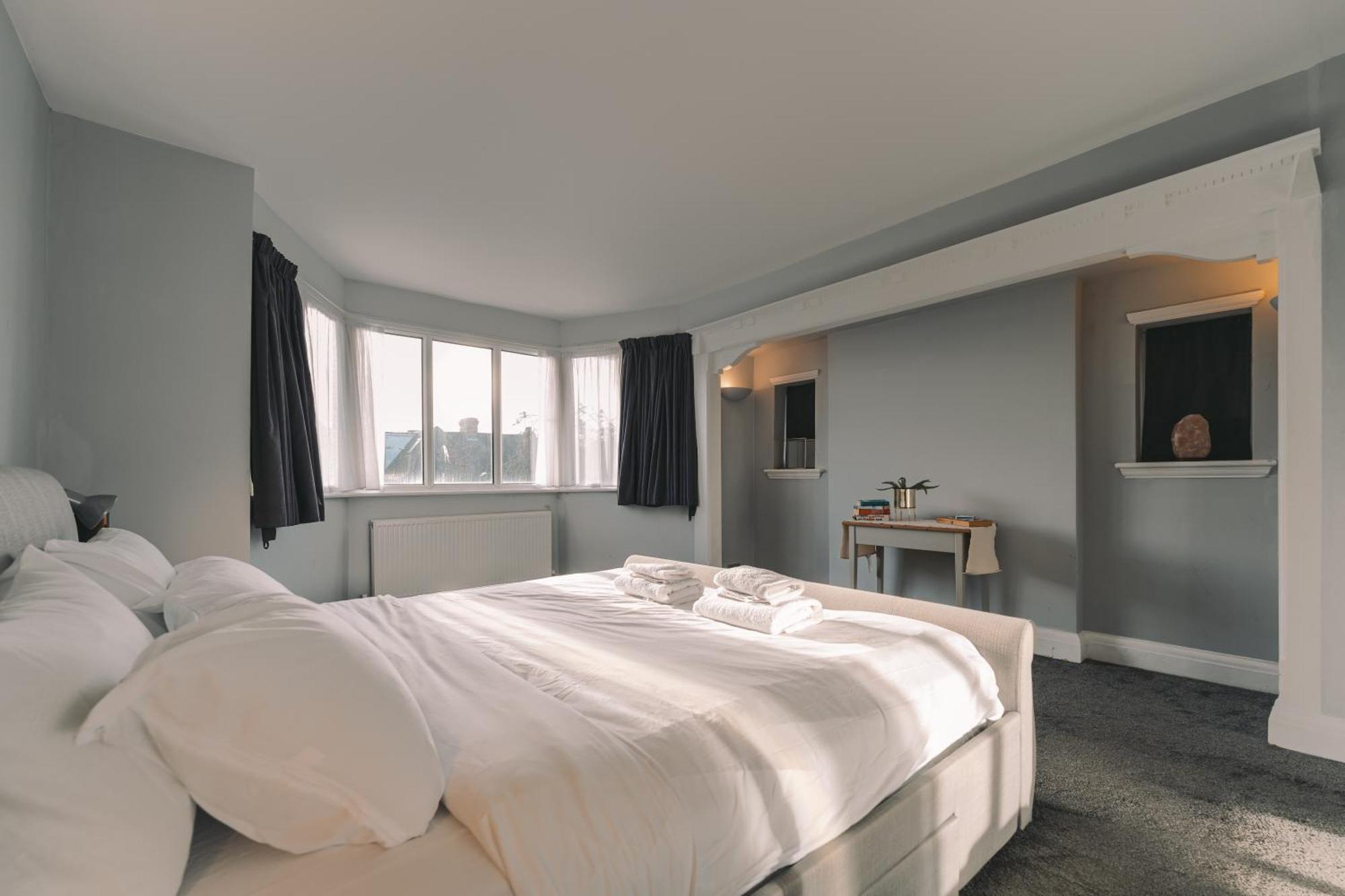 Modern Flat By The Underground. Apartment ลอนดอน ภายนอก รูปภาพ